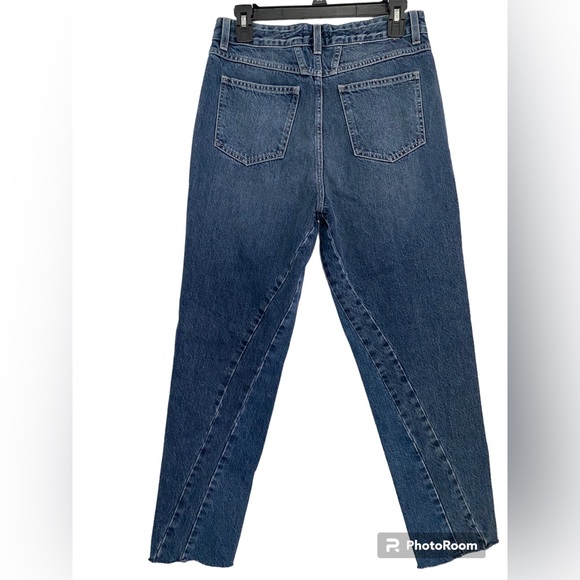 Closed Curved-X Double Button Raw Hem Tapered Jeans, organic cotton- size 26 - Picture 5 of 10